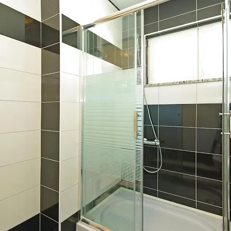 Awesome In With Wifi Apartment *