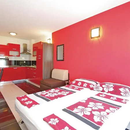 Awesome In With Wifi Makarska