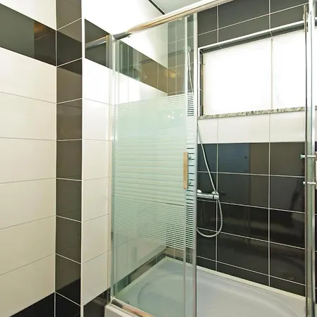 Appartement In Makarska