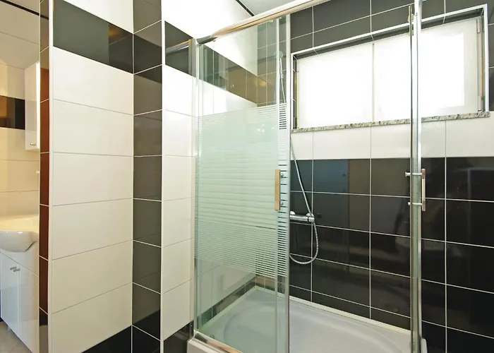 Апартаменти In Макарська